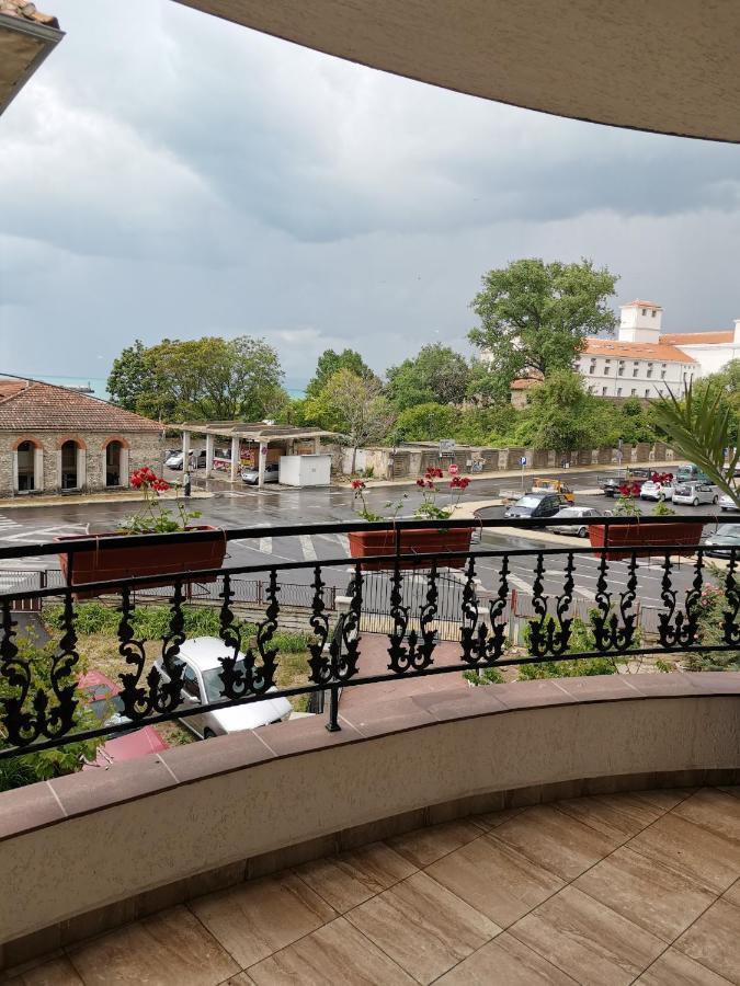 Guest House Katina Balchik Ngoại thất bức ảnh