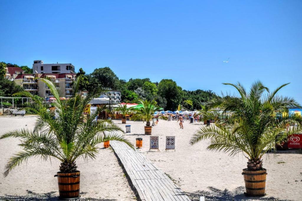 Guest House Katina Balchik Ngoại thất bức ảnh