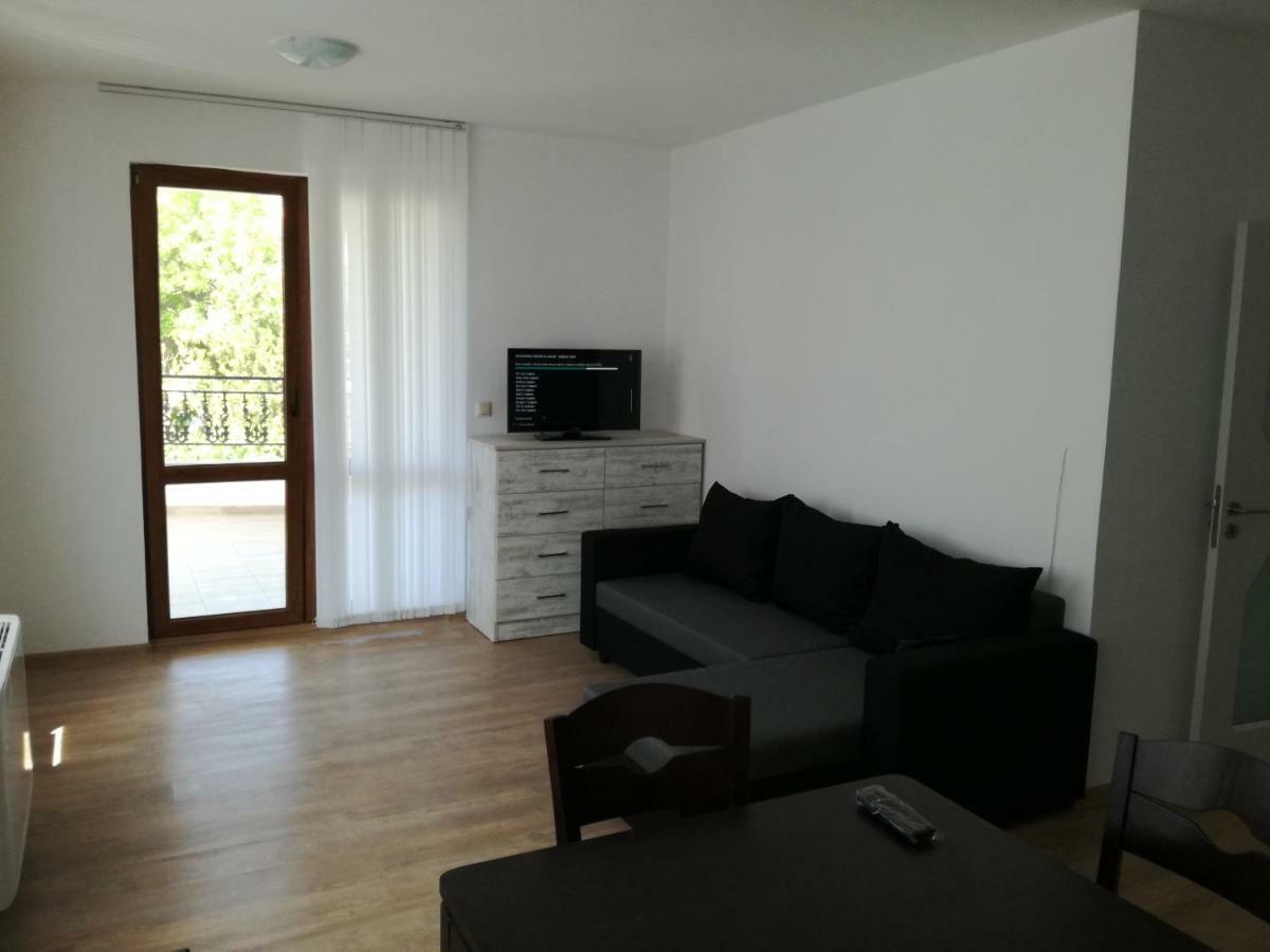 Guest House Katina Balchik Ngoại thất bức ảnh